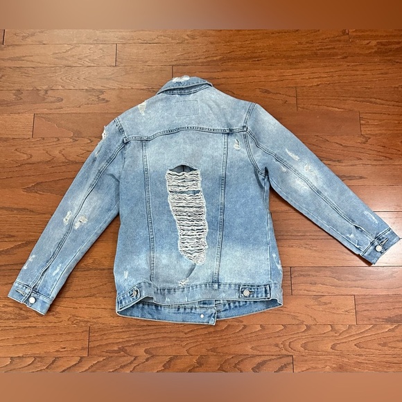 BBJ Los Angeles Distressed Denim Trucker Jacket Light Blue Wash Women’s Small - Picture 4 of 12